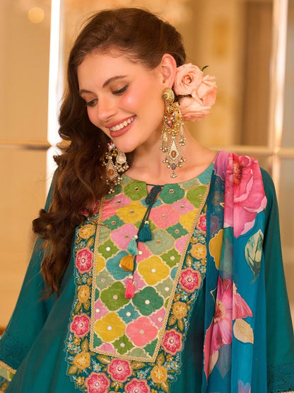 Women Floral Embroidered Kurta with Trousers & Dupatta