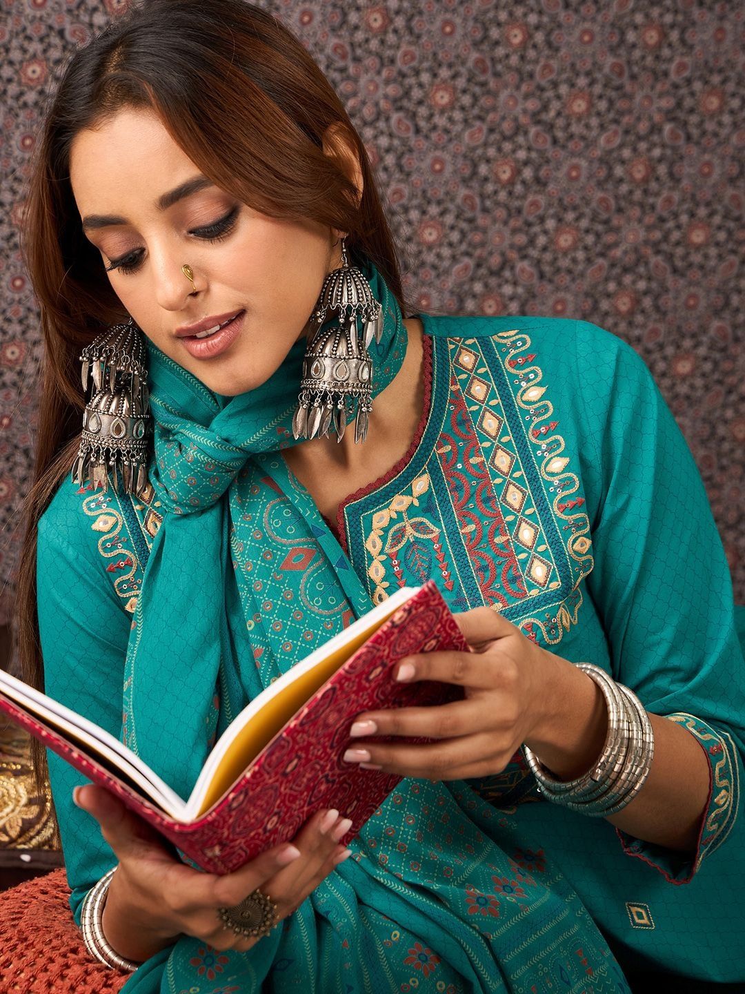 Ethnic Motifs Embroidered Thread Work Pure Cotton Kurta With Trousers & Dupatta