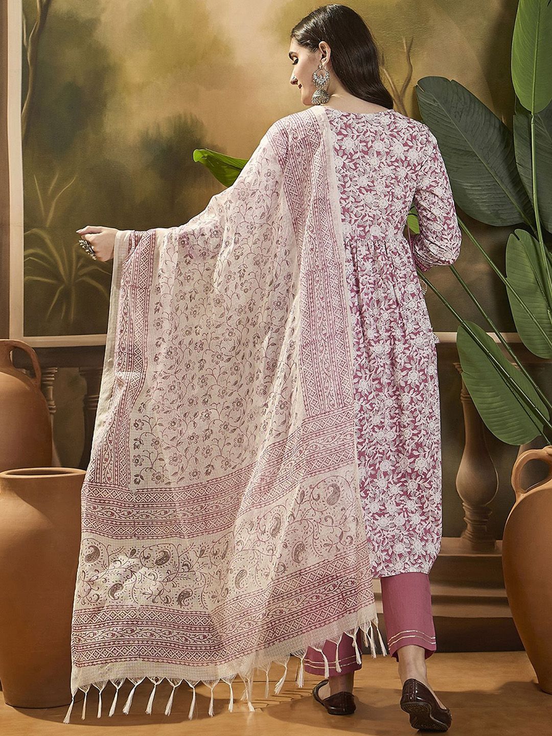 Dhiyona SN Women's Floral Printed Round Neck Kurta Trouser With Dupatta.