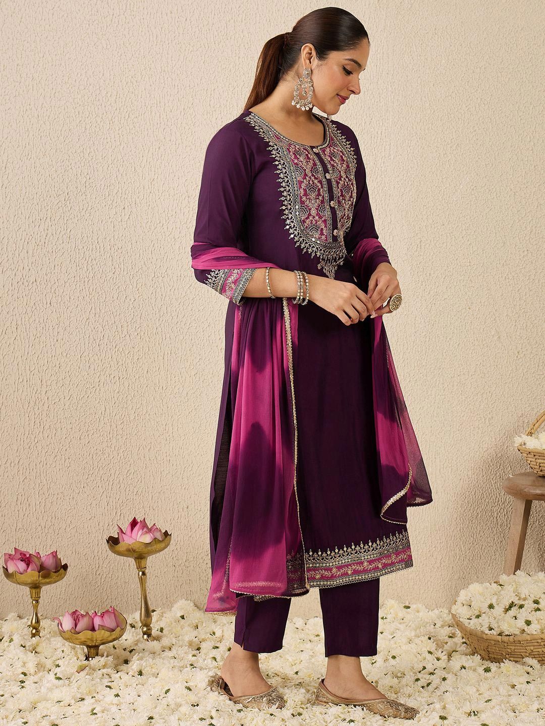 Ethnic Motifs Embroidered Thread Work Straight Kurta With Trousers & Dupatta