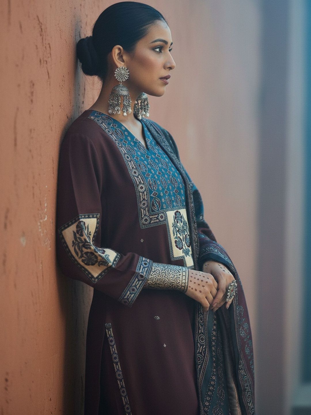 Ethnic Motifs Printed V-Neck Straight Kurta With Trousers & Dupatta