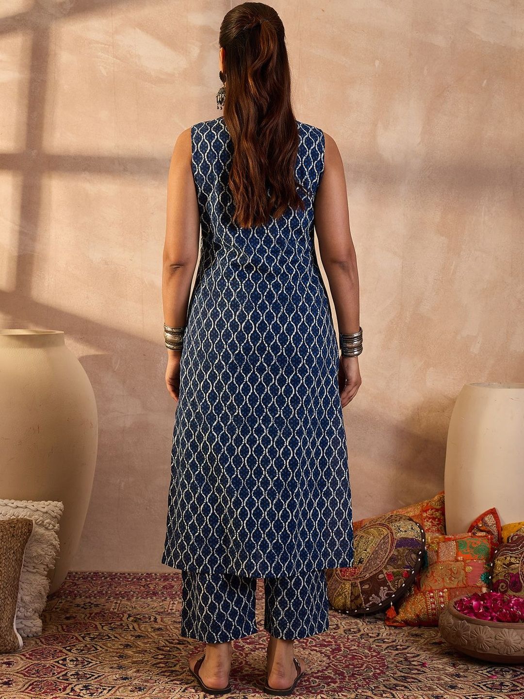 Women Geometric Printed Regular Pure Cotton Kurta with Trousers