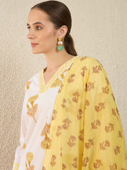 Women Floral Printed Regular Thread Work Pure Cotton Kurta with Trousers & With Dupatta