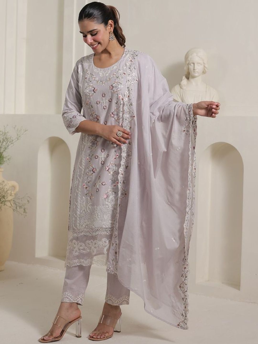 Women Floral Embroidered Regular Thread Work Pure Cotton Kurta with Trousers & With Dupatta