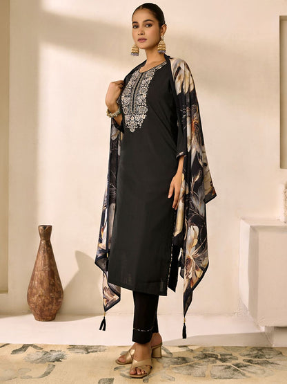 Dhiyona WP Plus Size Floral Embroidered Thread Work Kurta With Trousers & Dupatta