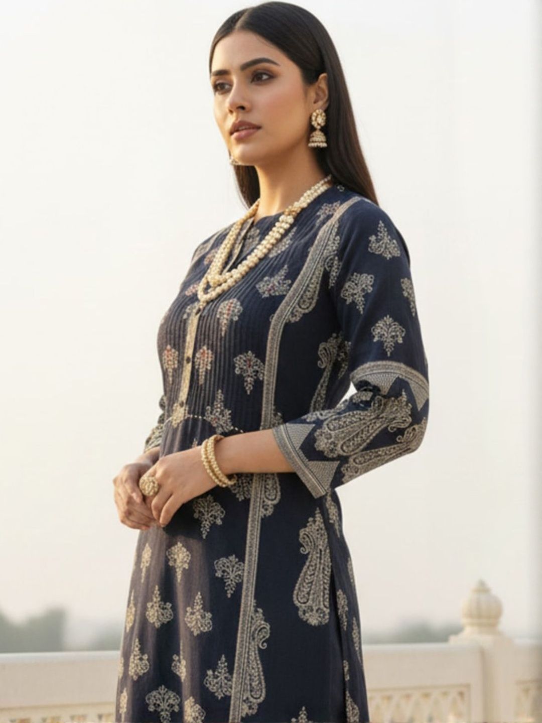 Women Ethnic Motifs Printed Pure Cotton Kurta with Trousers