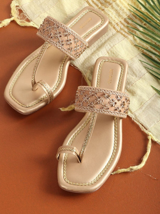 Dhiyona AK Women Embellished Ethnic Open Toe Flats