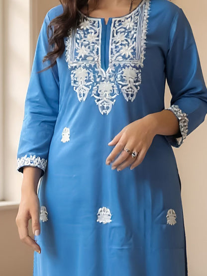 Women Ethnic Motifs Embroidered Thread Work Kurta With Trousers
