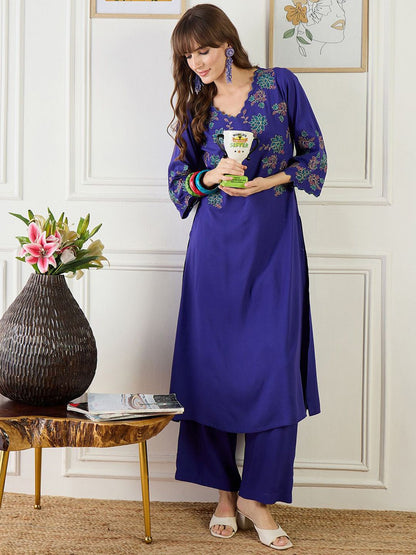 Women Floral Embroidered Regular Thread Work Kurta with Palazzos