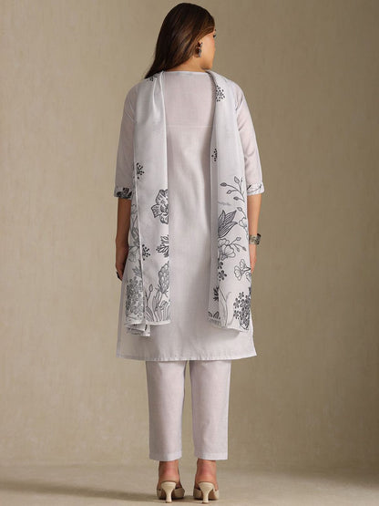 Dhiyona SO Women's Women Floral Printed Embroidered Beads and Stones Kurta with Trousers & Dupatta