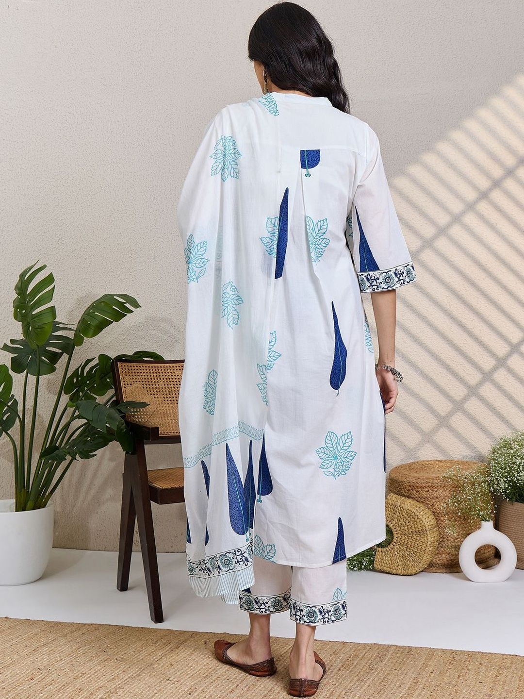 Women Ethnic Motifs Printed Regular Pure Cotton Kurta with Trousers & With Dupatta