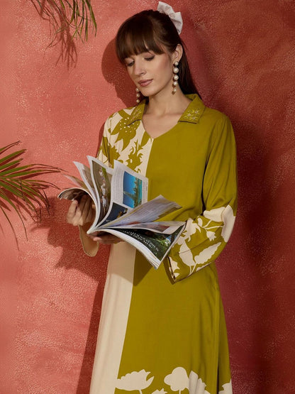 Women Floral Printed Regular Kurta with Trousers