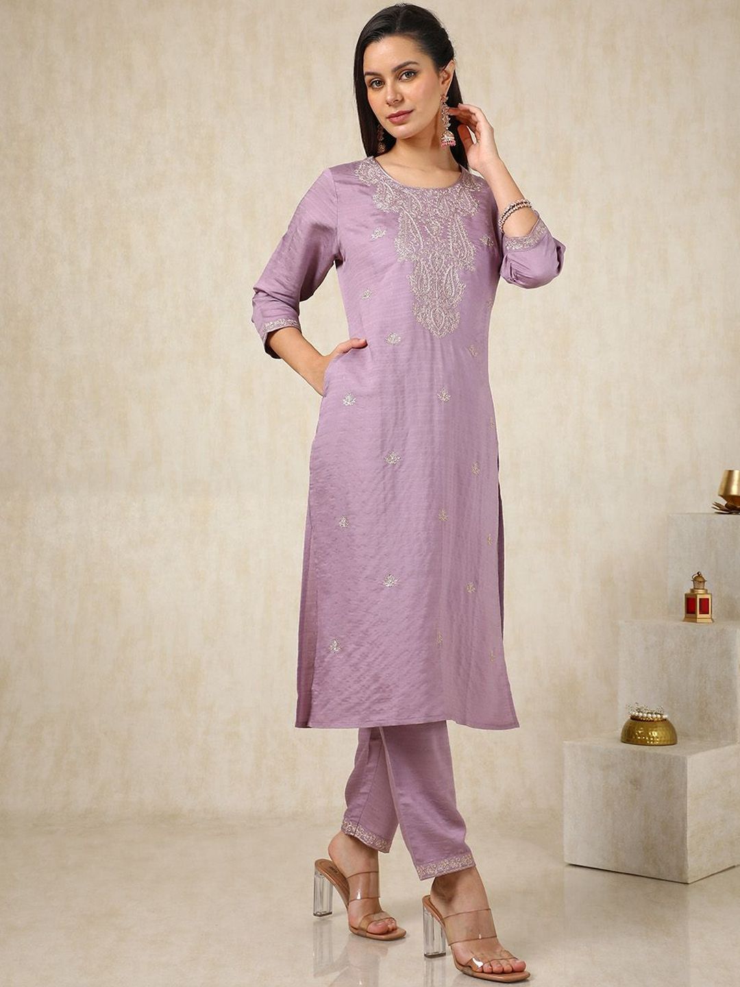 Dhiyona SO Women's Flral Embroidered Straight Kurta with Palazzos