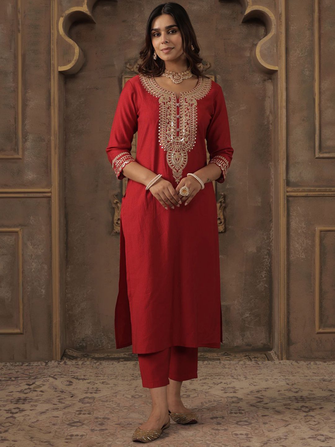 Ethnic Motifs Yoke Design Notch Neck Sequinned Straight Kurta With Trousers