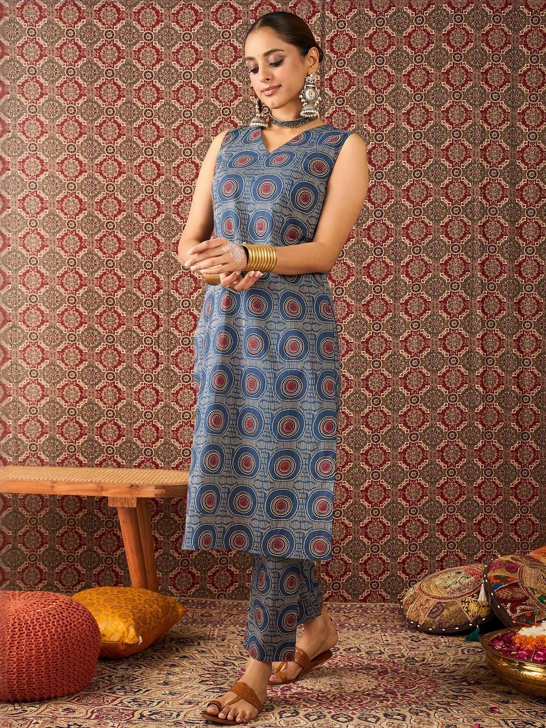 Dhiyona IE Printed Pure Cotton V-Neck Tunic With Trouser