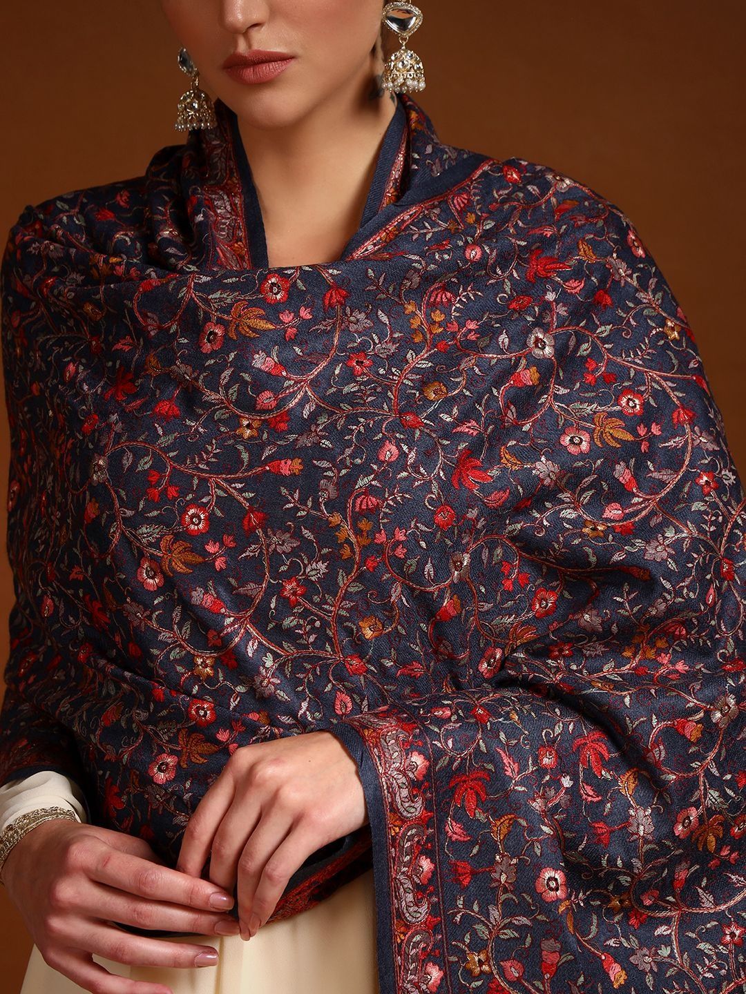 Dhiyona PA Women Ethnic Motifs Embroidered Shawl