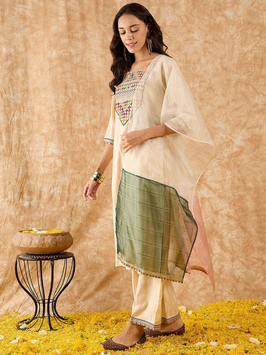 Yoke Design Straight Thread Work Liva Kurta with Palazzos & Dupatta