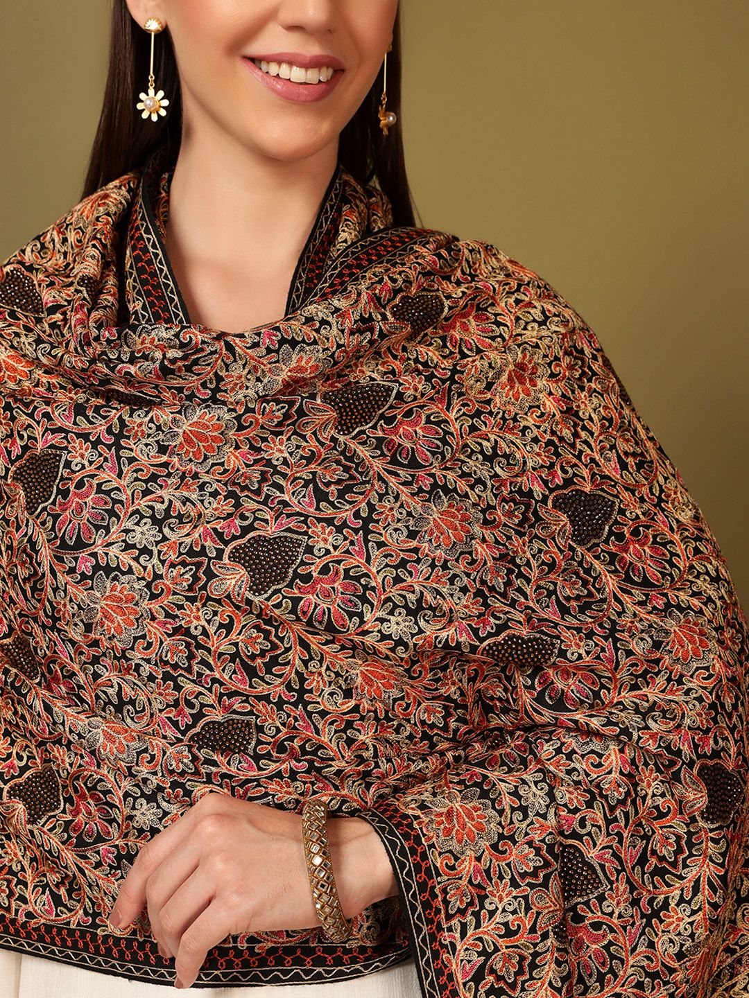 Dhiyona PA Floral Embroidered Zari Shawl