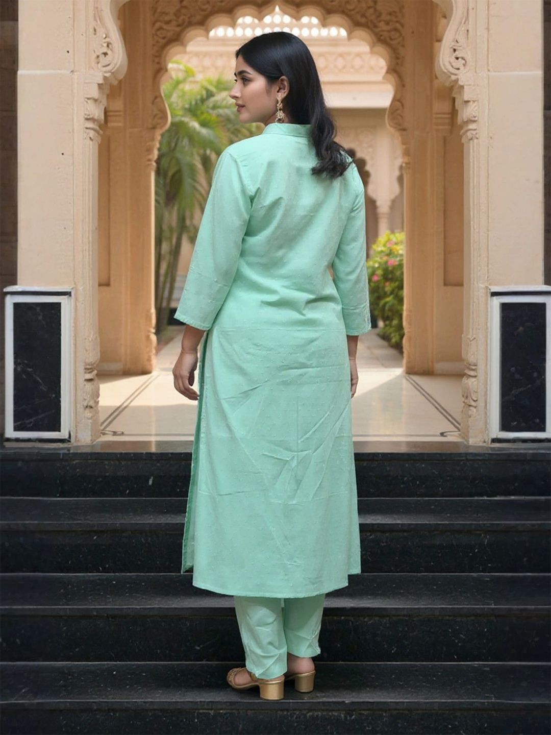 Floral Embroidered Thread Work Pure Cotton Kurta With Trousers