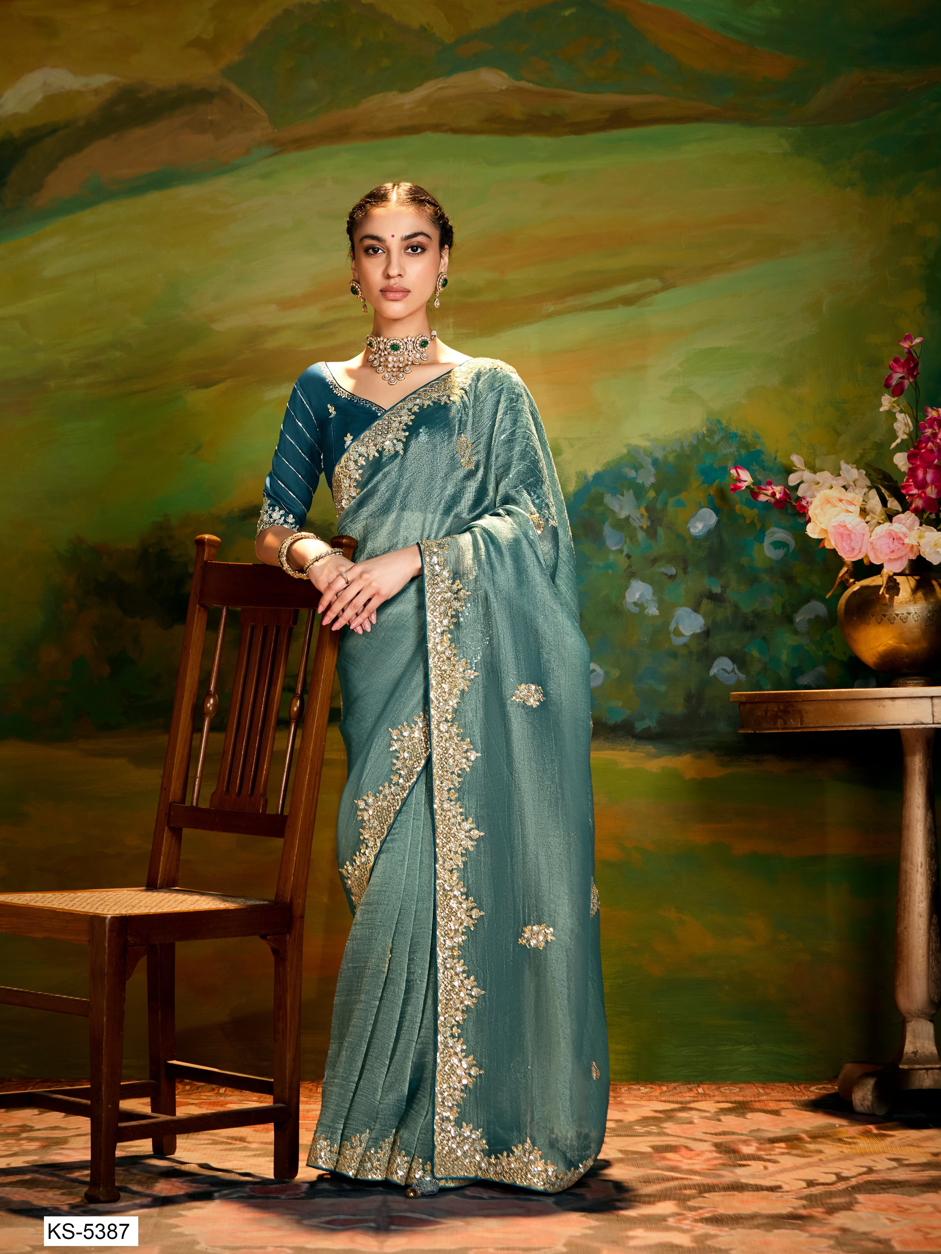 Dhiyona KM Women Dark Green Fancy Embroidery Saree With Handwork