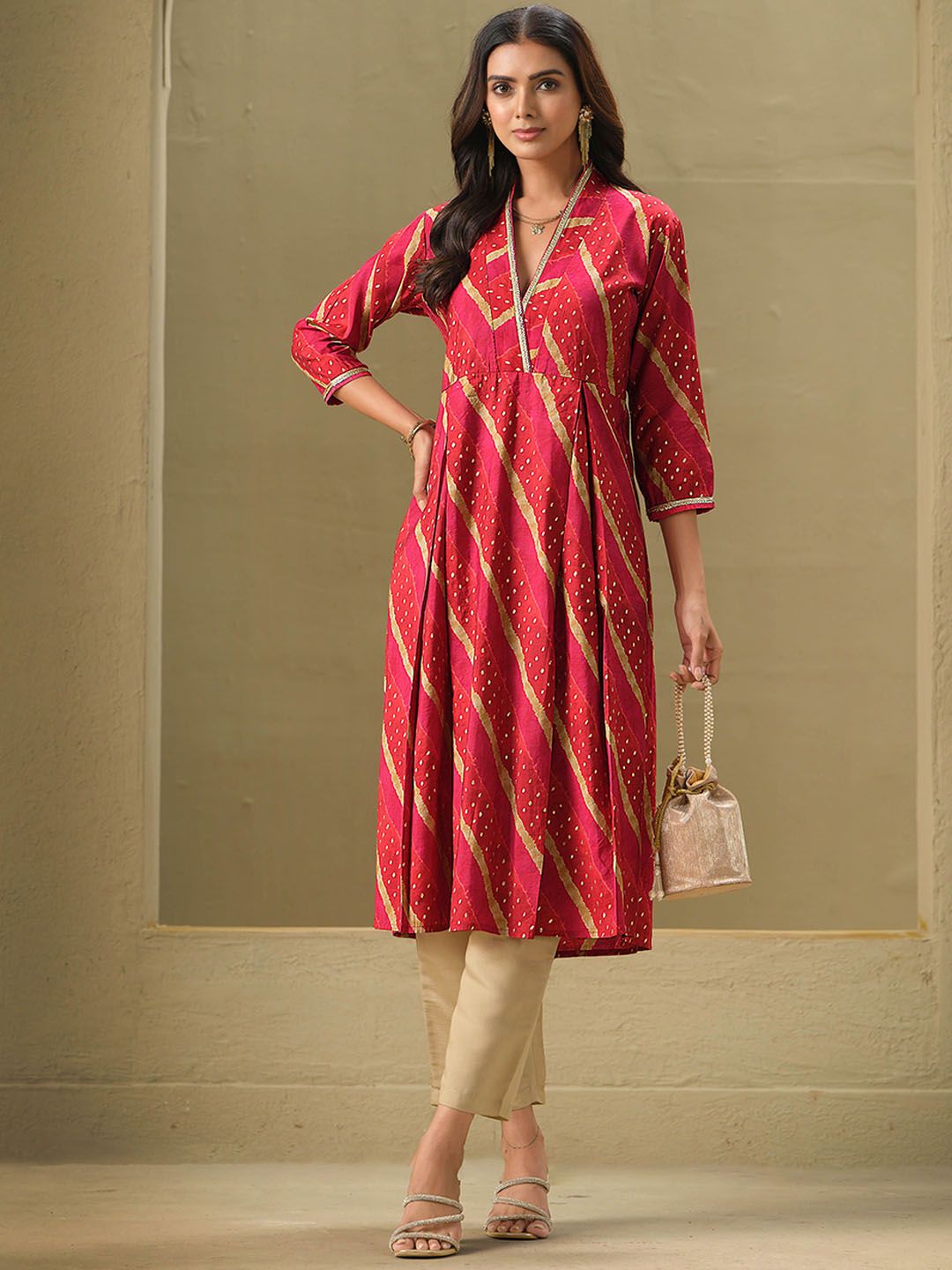 Dhiyona SN Women's Leheriya Printed A-Line Kurta & Trousers Set