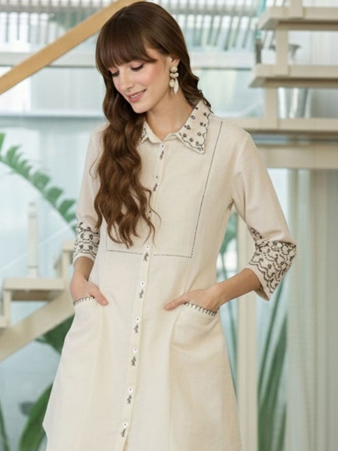 Dhiyona IE Women Ethnic Motifs Embroidered Regular Thread Work Kurta with Trousers