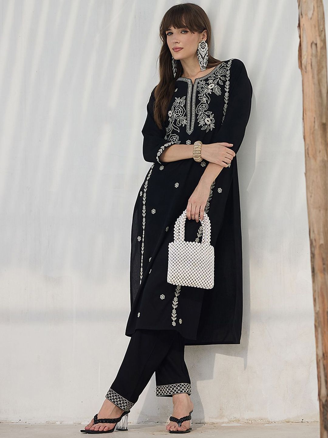 Floral Embroidered Regular Thread Work Kurta With Trousers