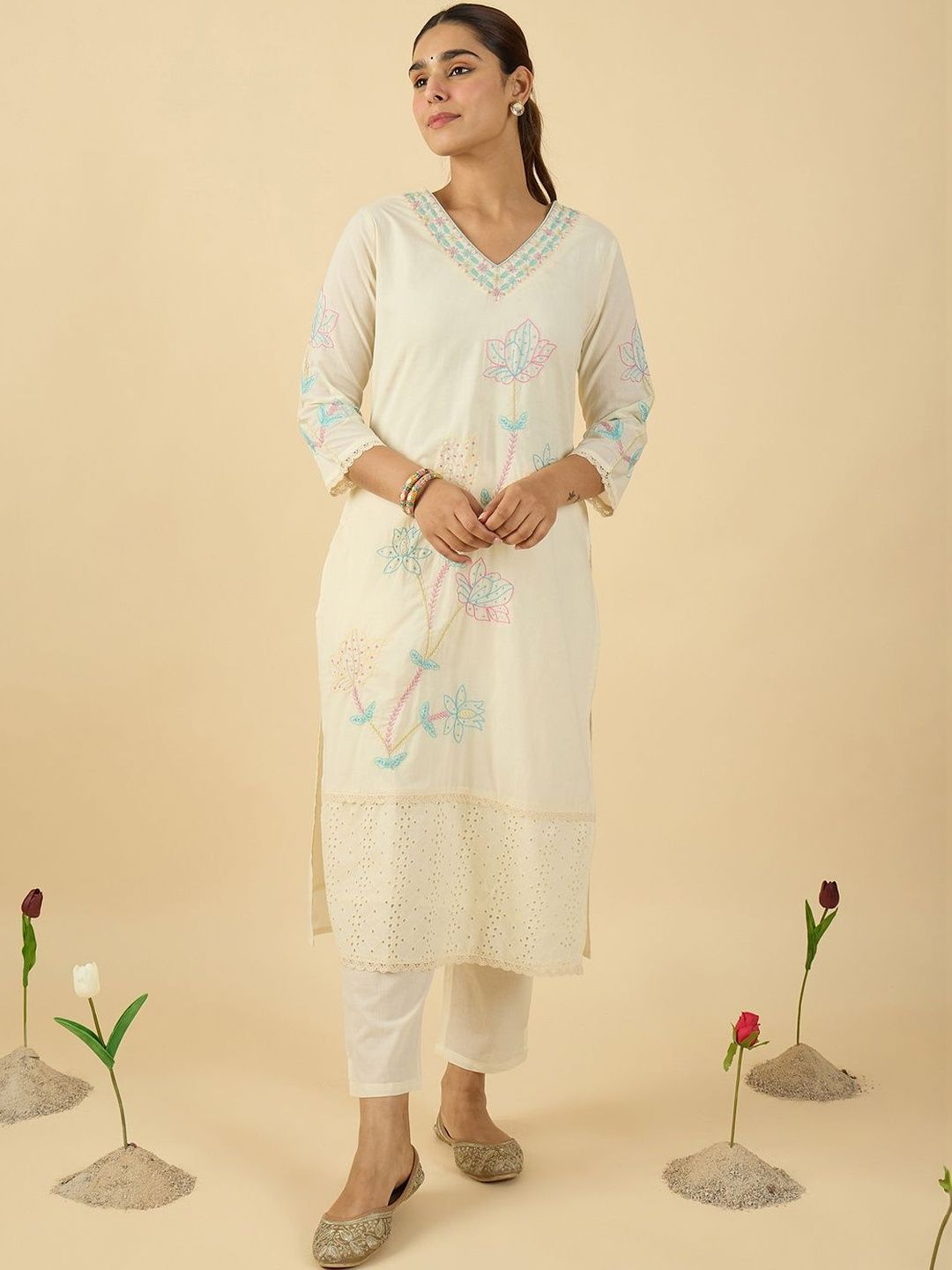 Women Floral Embroidered Regular Thread Work Pure Cotton Kurta with Trousers & With Dupatta