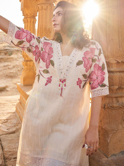 Floral Embroidered Beads And Stones V-Neck A-Line Pure Cotton Kurta With Trousers