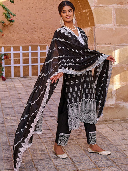 Women Ethnic Motifs Embroidered Regular Thread Work Pure Cotton Kurta with Trousers & With Dupatta