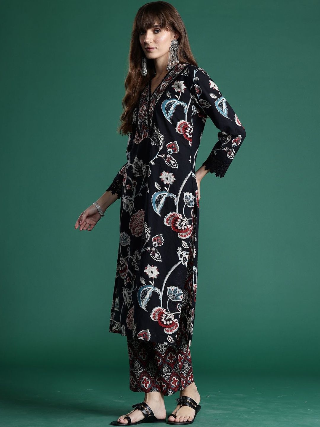 Women Floral Printed Regular Pure Cotton Kurta with Trousers & With Dupatta