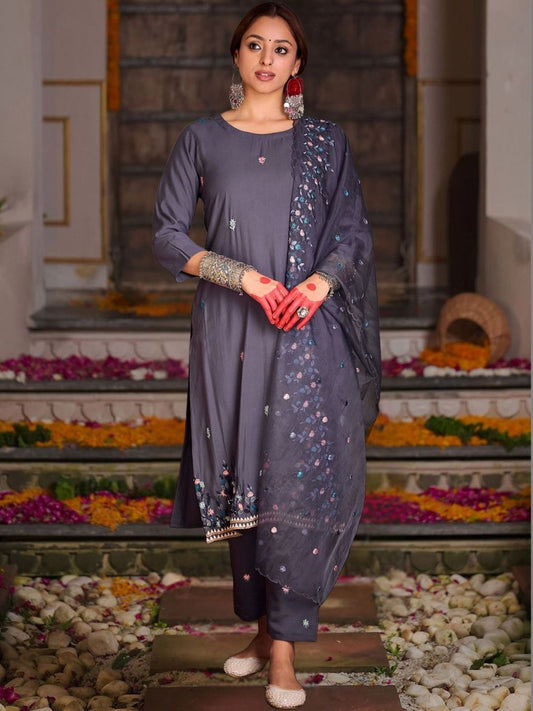 Women Floral Embroidered Regular Thread Work Kurta with Trousers & With Dupatta