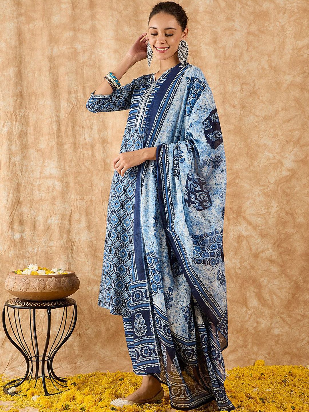 Ethnic Motifs Printed Straight Gotta Patti Kurta with Trousers & Dupatta
