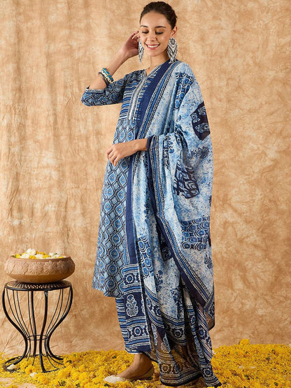 Ethnic Motifs Printed Straight Gotta Patti Kurta with Trousers & Dupatta
