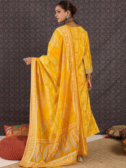Women Ethnic Motifs Printed Regular Chanderi Silk Kurta with Trousers & With Dupatta