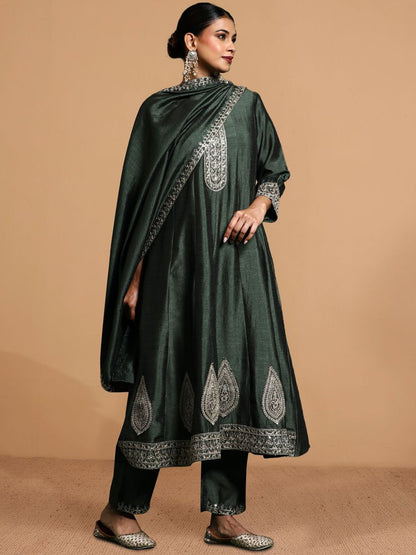 Dhiyona PD Women Zari Embroidered Round Neck Anarkali Kurta With Trouser & Dupatta