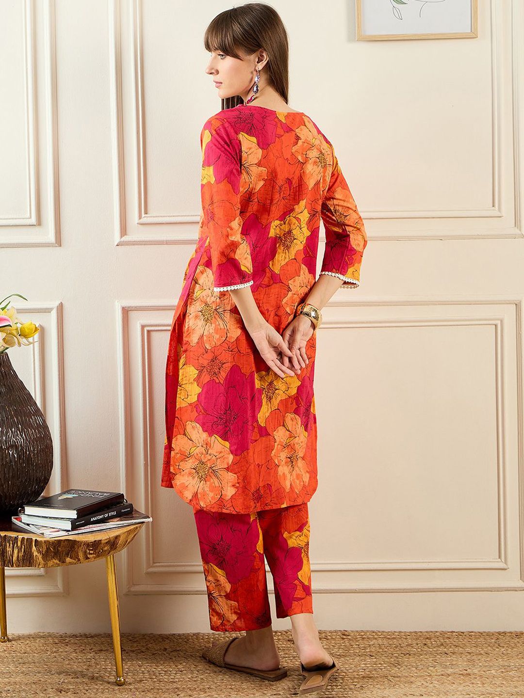 Floral Printed V-Neck Pure Cotton Straight Kurta With Trousers