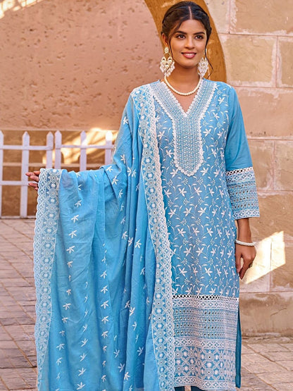 Floral Embroidered Thread Work Pure Cotton Kurta With Trousers & Dupatta