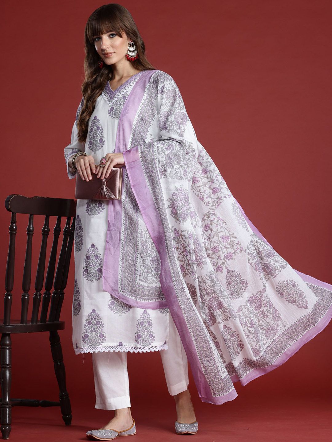 Dhiyona IE Floral Printed Sequinned V-Neck Pure Cotton Kurta with Trousers & Dupatta