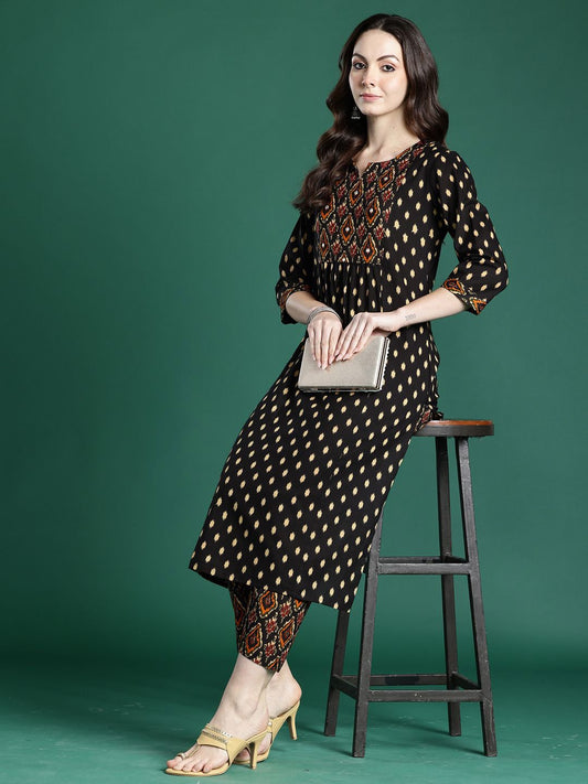 Dhiyona IE Printed Straight Tunic & Trousers Co-Ord Set