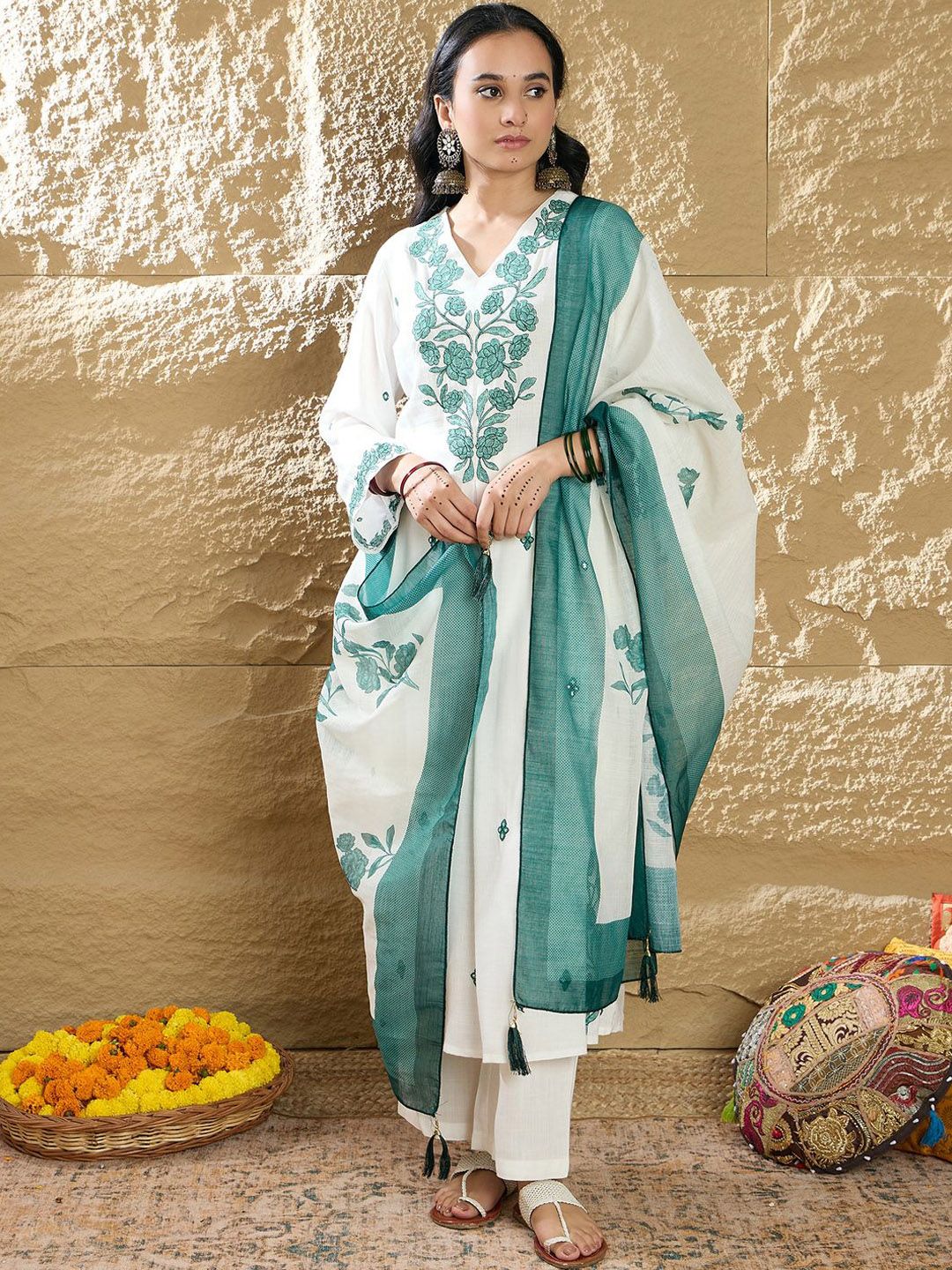 Dhiyona IE Women Floral Embroidered Thread Work Pure Cotton Kurta with Trousers & Dupatta