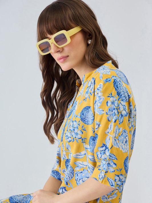 Women Floral Printed Regular Kurta with Trousers