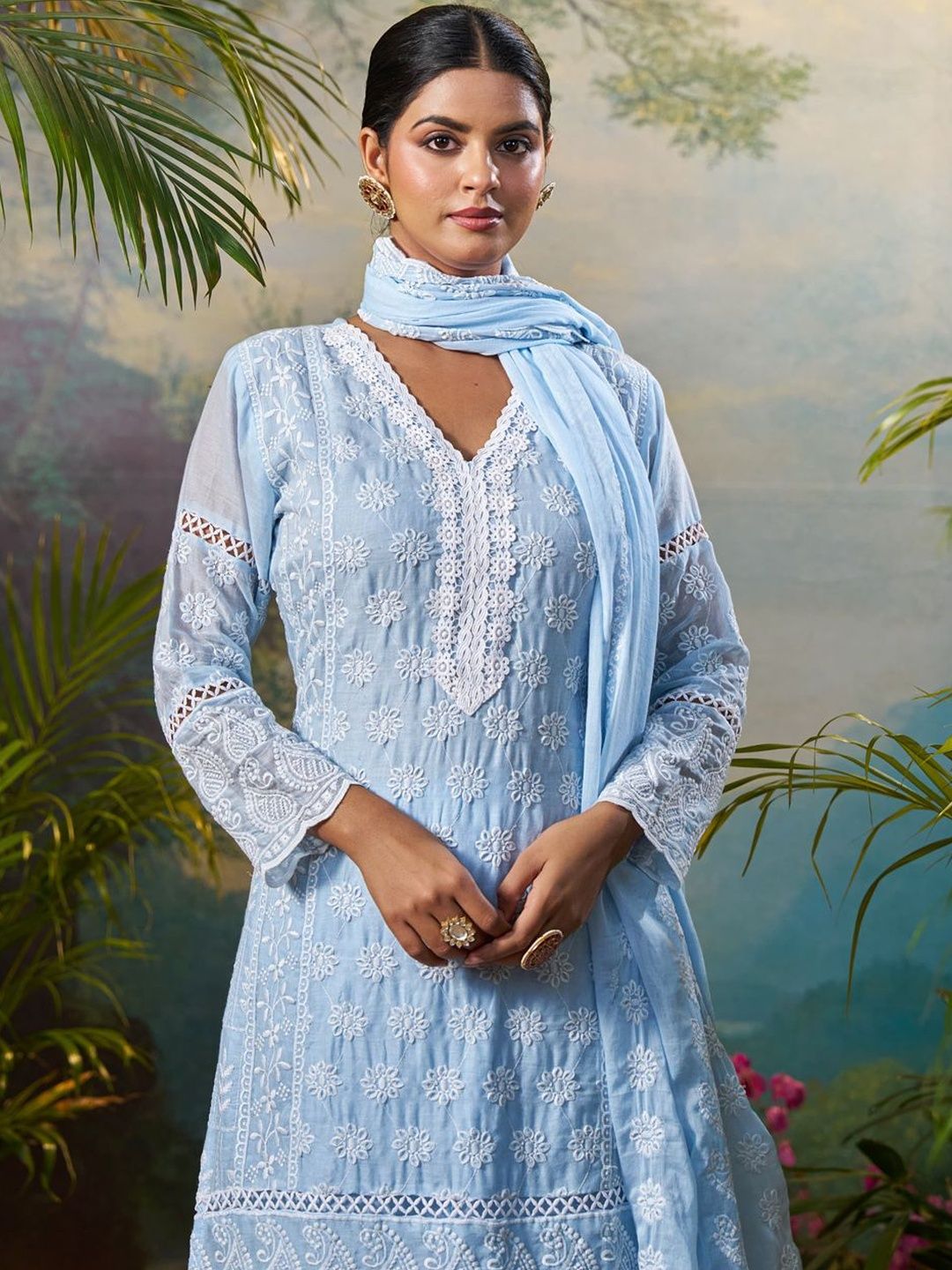 Women Ethnic Motifs Embroidered Regular Thread Work Pure Cotton Kurta with Trousers & With Dupatta