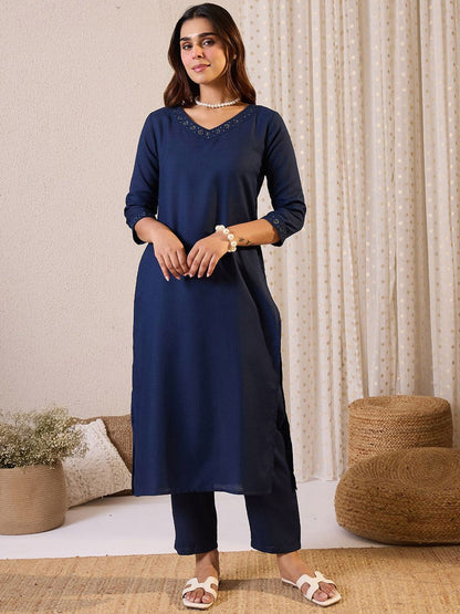 Dhiyona IE V-Neck Tunic With Trousers