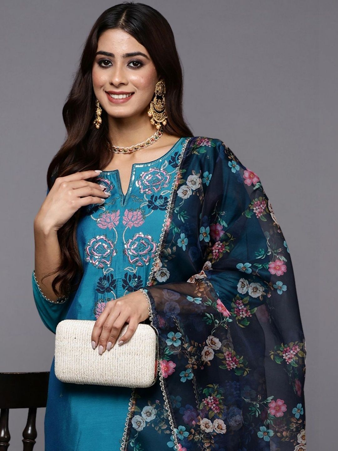 Dhiyona IE Women Floral Embroidered Regular Thread Work Kurta with Trousers & With Dupatta