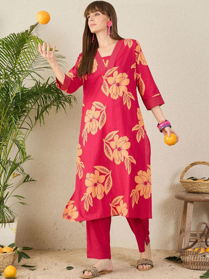 Women Floral Printed Pure Cotton Kurta with Trousers