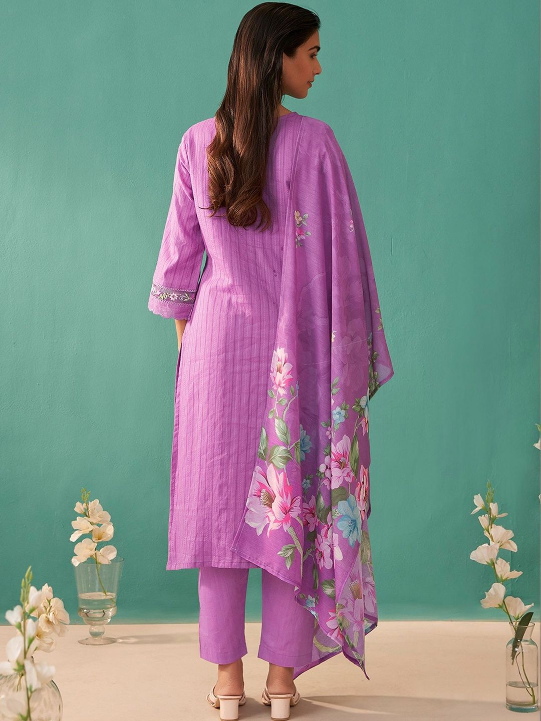 Women Floral Embroidered Regular Thread Work Pure Cotton Kurta with Trousers & With Dupatta
