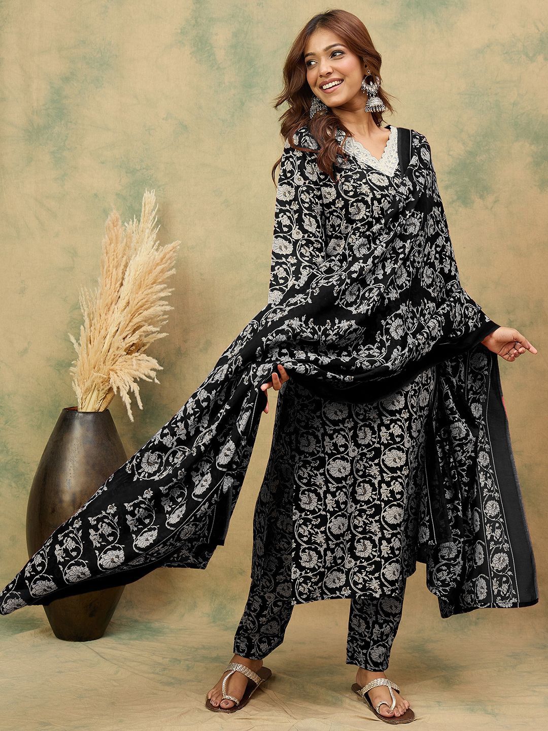 Dhiyona VA Women's Ethnic Motifs Printed Regular Kurta with Trousers & Dupatta