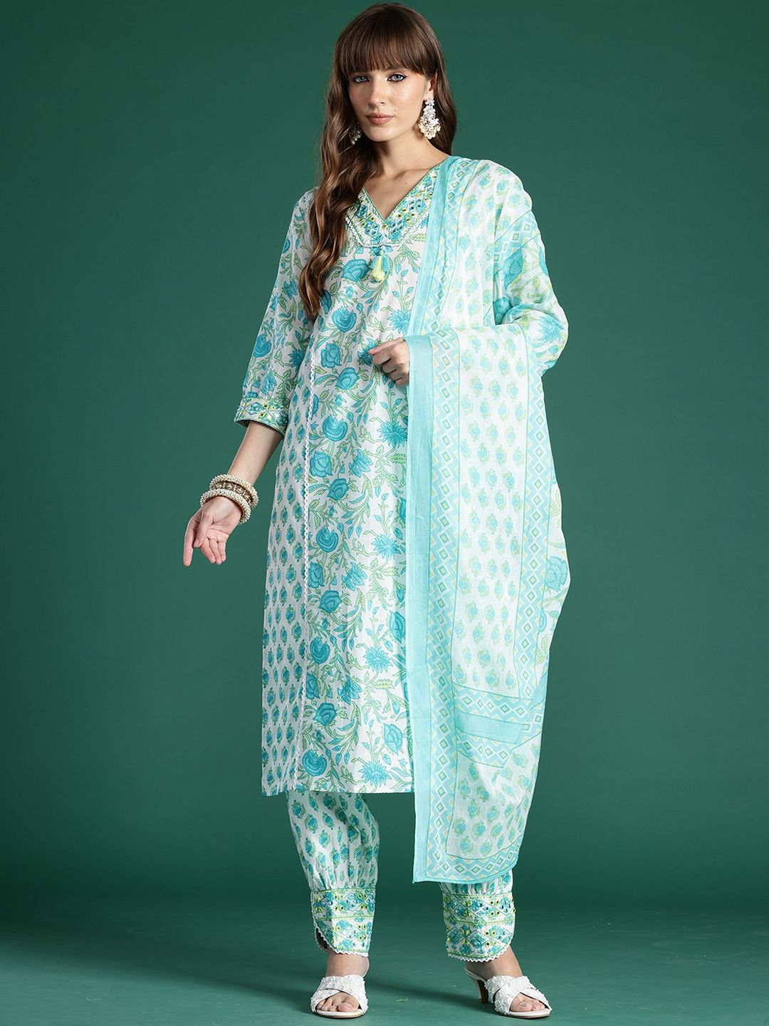 Women Floral Printed Regular Pure Cotton Kurta with Trousers & With Dupatta