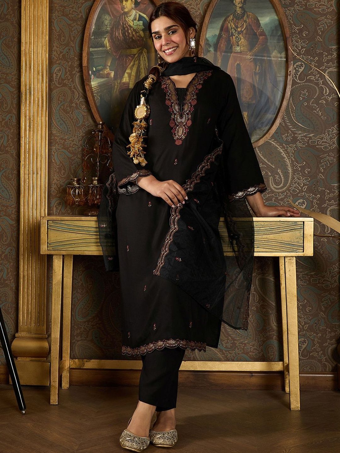Women Ethnic Motifs Embroidered Kurta with Trousers & Dupatta